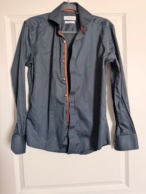 Levinas Men's Button-Up Shirt in Slate Blue